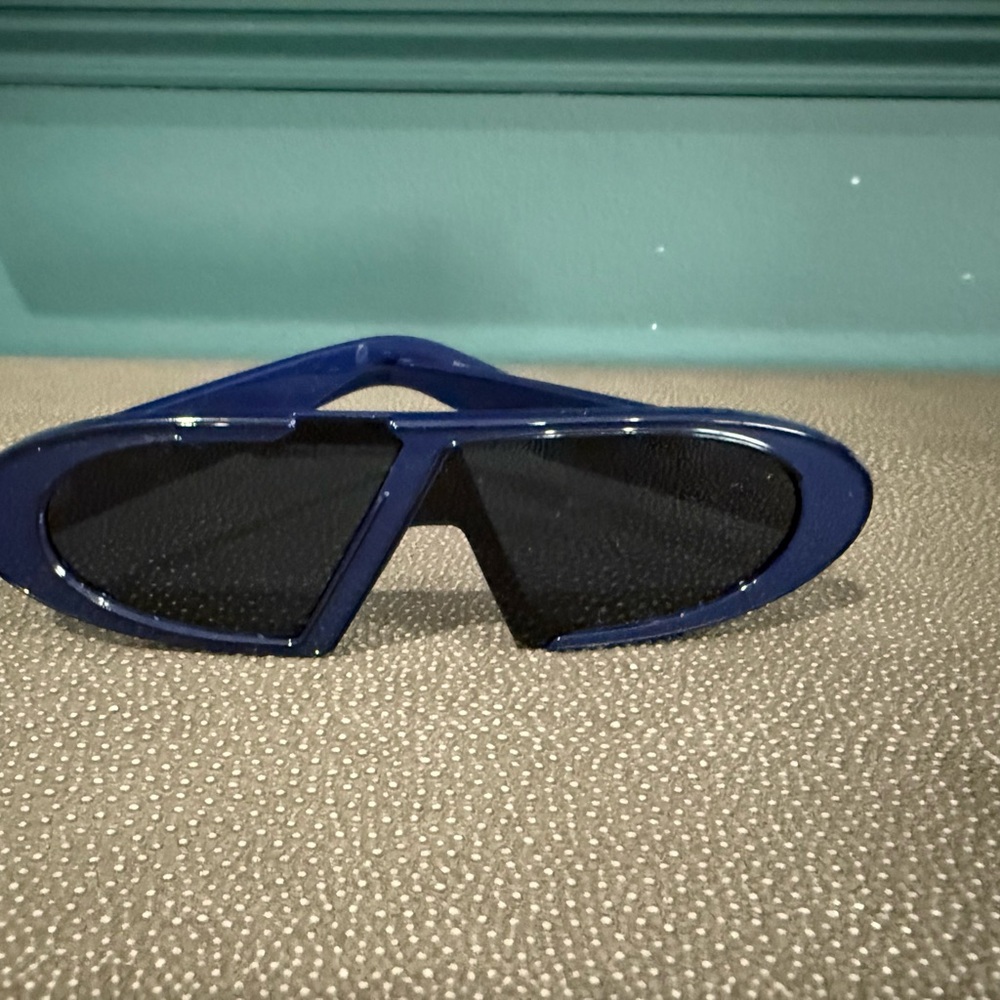 Christian Dior Oblique Sunglasses in Navy Excellent Condition - Picture 5 of 12